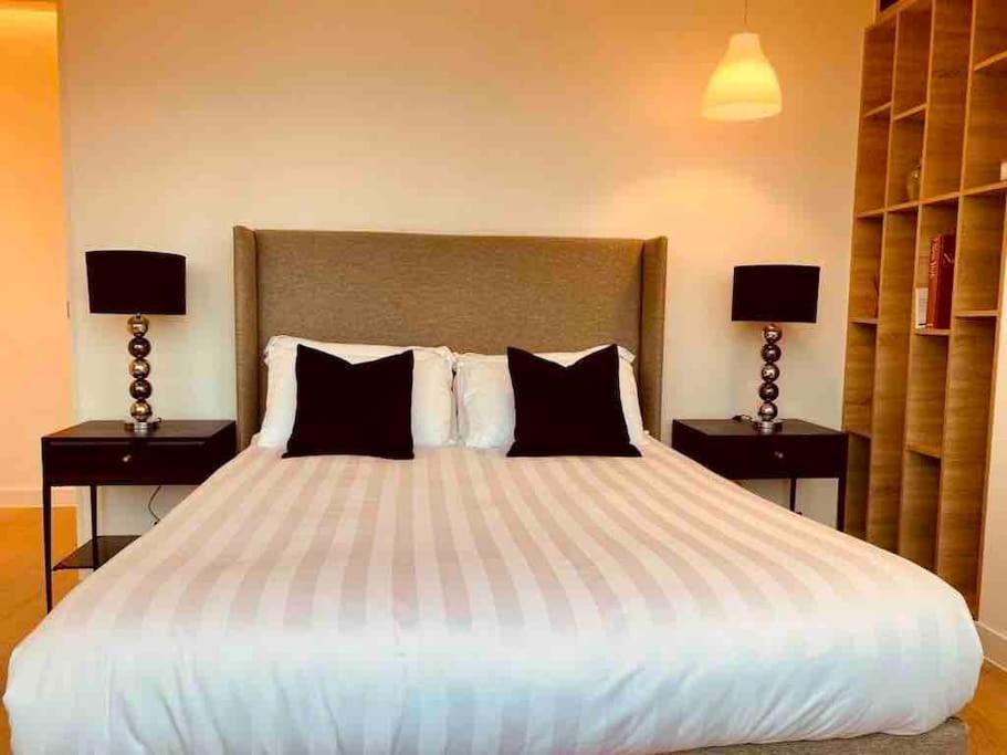 Large 3 Bed 3 Bathrooms Penthouse With Terrace And City Views In ลอนดอน ภายนอก รูปภาพ