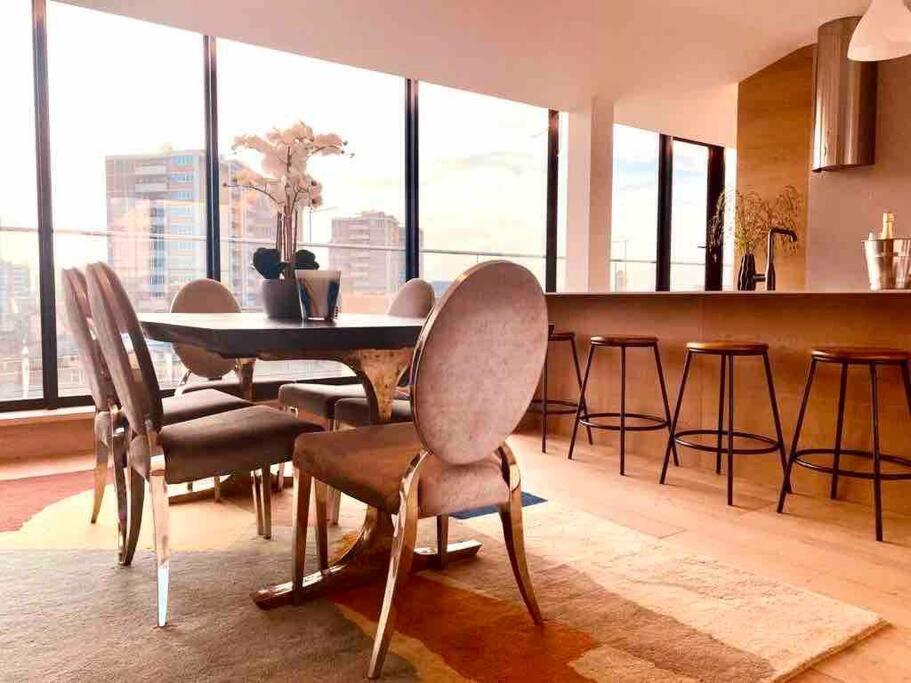 Large 3 Bed 3 Bathrooms Penthouse With Terrace And City Views In ลอนดอน ภายนอก รูปภาพ